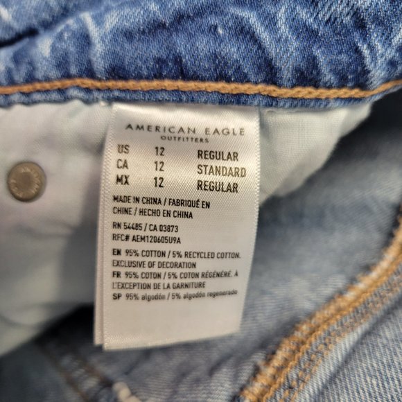 American Eagle Women's Size 12 Jeans Low Rise Skater Jean Distressed Destroyed - Picture 9 of 9